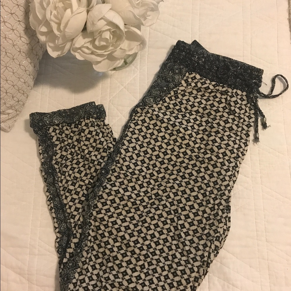 American eagle blue and tan lounge pants!